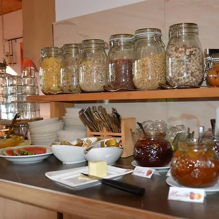 Gaestehaus Woell 3*