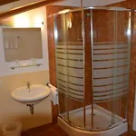Gaestehaus Woell Альпбах