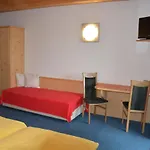 Gaestehaus Woell 3* Альпбах