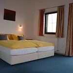 Gaestehaus Woell Гостевой дом